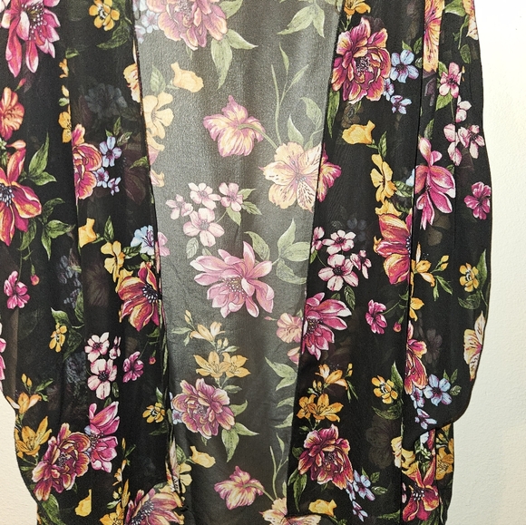Rue 21 Womans Floral Cardigan - Picture 6 of 11
